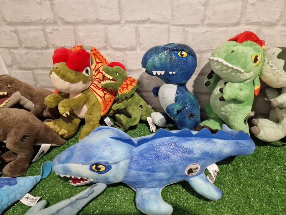 Jurassic world играчка