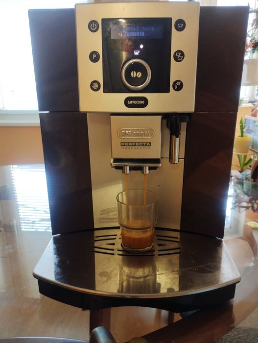 кафеавтомат Delonhi Perfekta ESAM 5550