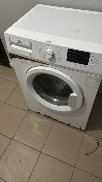 Продам стиральную машину