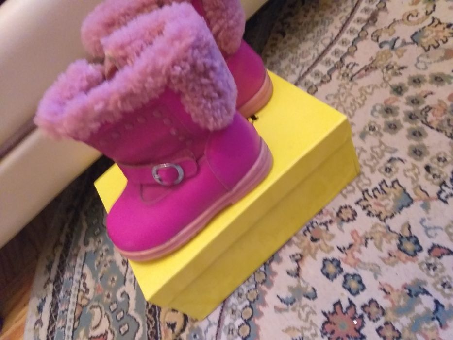 Сапожки для девочки