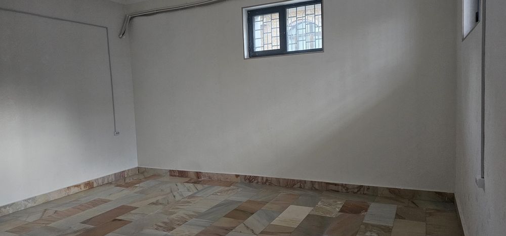 Нотурар бино, сокол каватда, кадастр бор, барча хужжалари жойида.