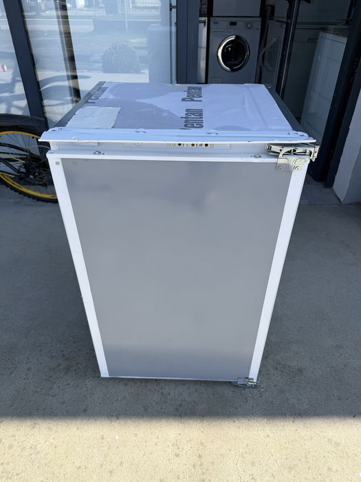 Малък фризер за вграждане Bosch 4 чекмеджета