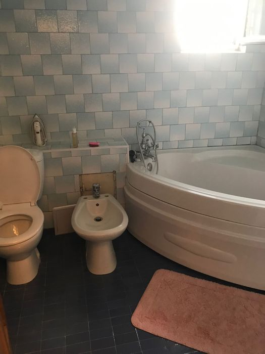 Ap cu trei camere decom, central (Banca Națională) pe doua nivele