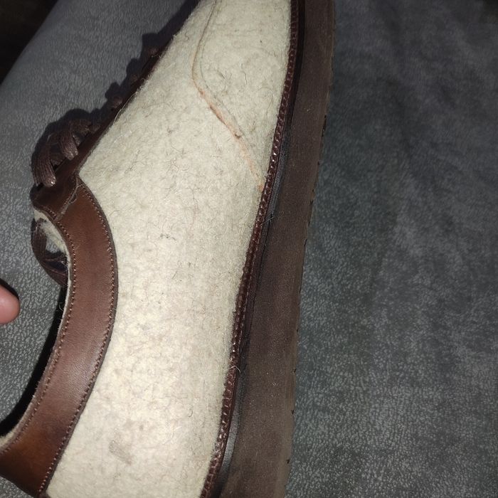 Зимние новые кроссовки