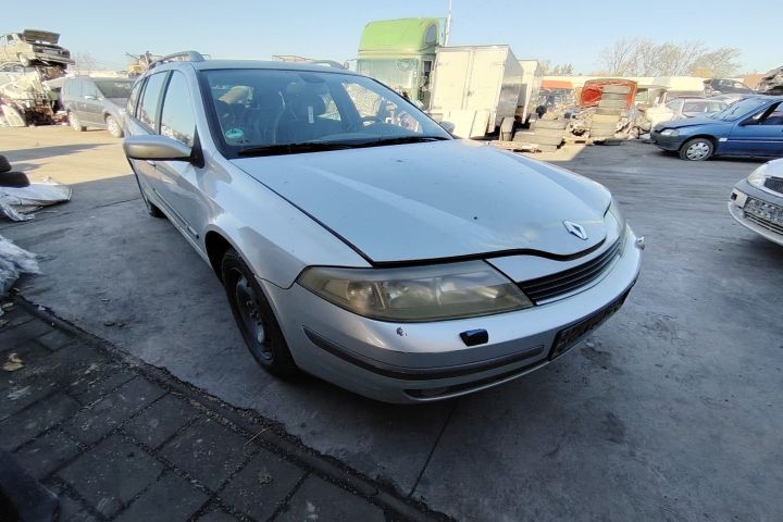 Bara fata Renault Laguna 2002 1.9 DCi MT (120 hp)
