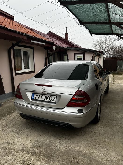 Mercedes-Benz E class w211 motor 2.2 136cp