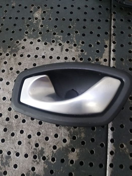 Maner interior usa stanga fata renault megane 3 826730001r