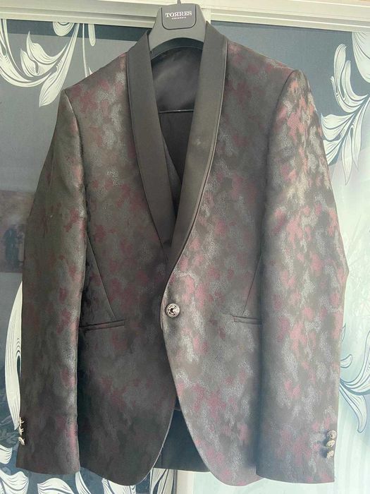 Vand sacou + vesta de ceremonie marimea 48