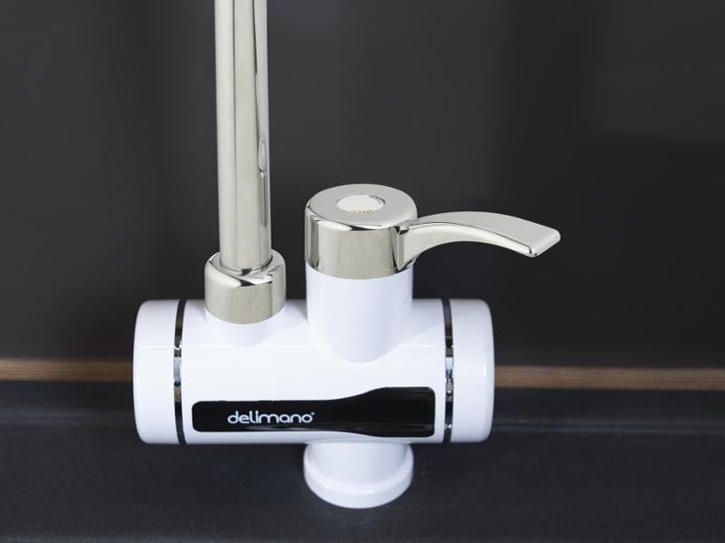 Проточен бойлер нагревател за вода Делимано с гъвкав чучур и дисплей