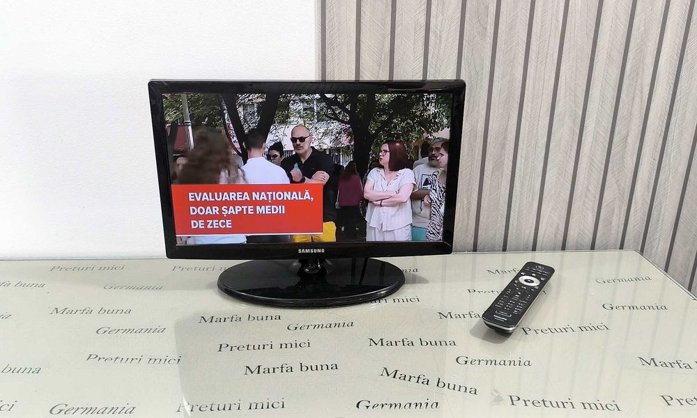 Televizor Samsung UE19ES400 - 19 inch/48 cm - Impecabil