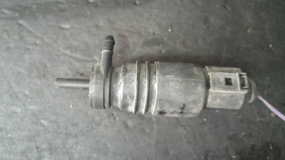 pompita lichid parbriz audi a4 b7  1j0973722