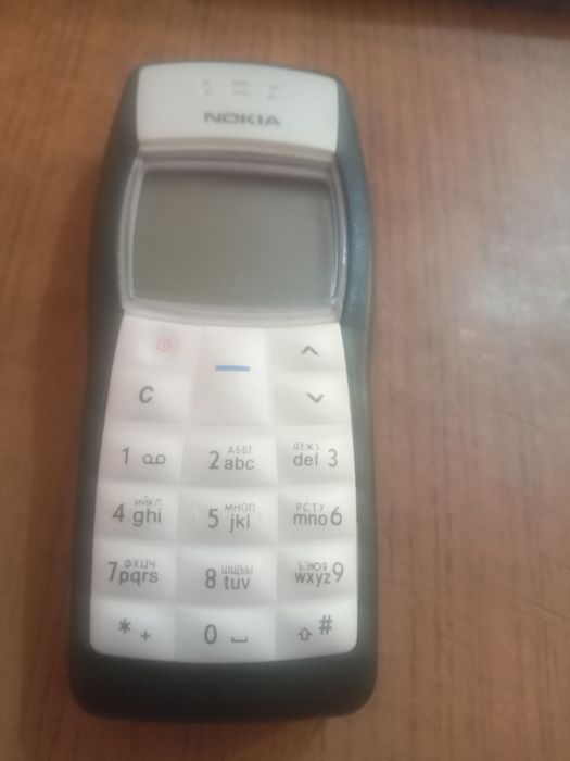 Продаю телефон нокиа 11 00 орегенал