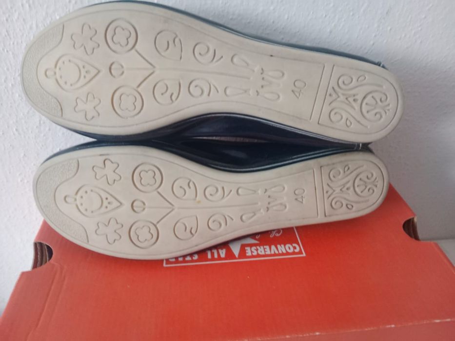 Продам женская обувь.