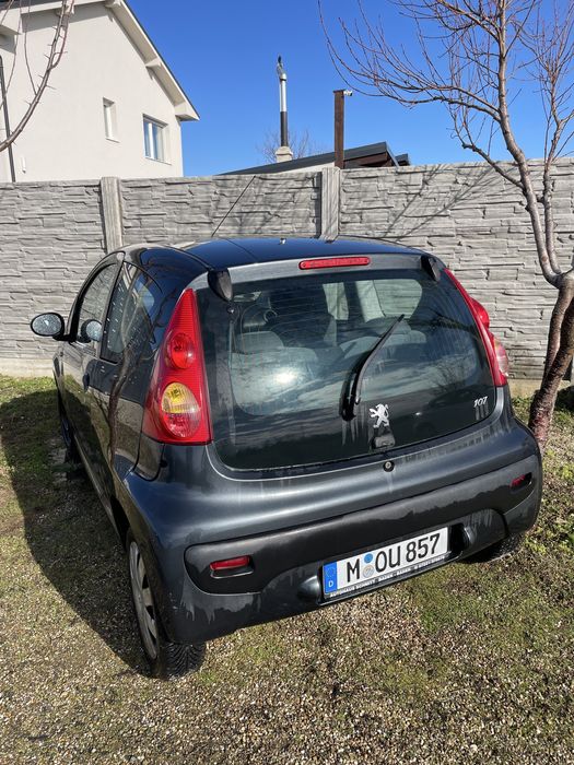 Vand sau schimb cu moto Peugeot 107