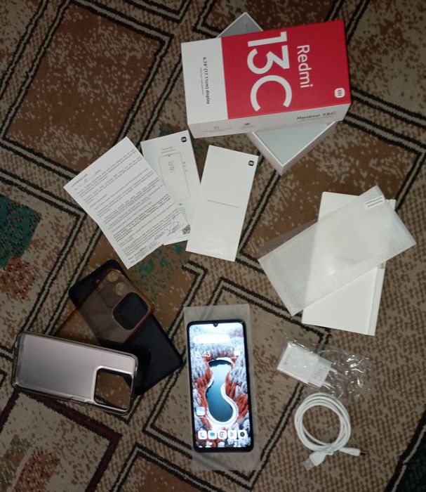 Продам Редми 13C 2025г 16/256