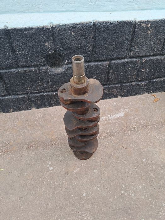 Продаётся новый коленвал на Волгу Газ24