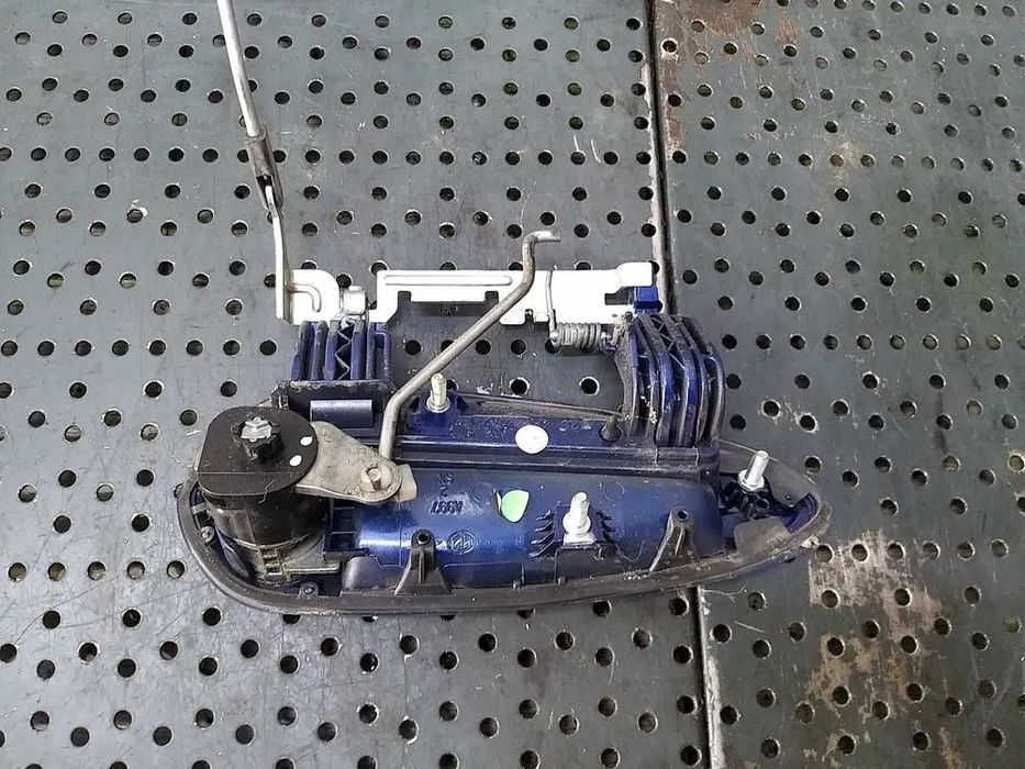 Maner usa stanga fata fiat grande punto 199