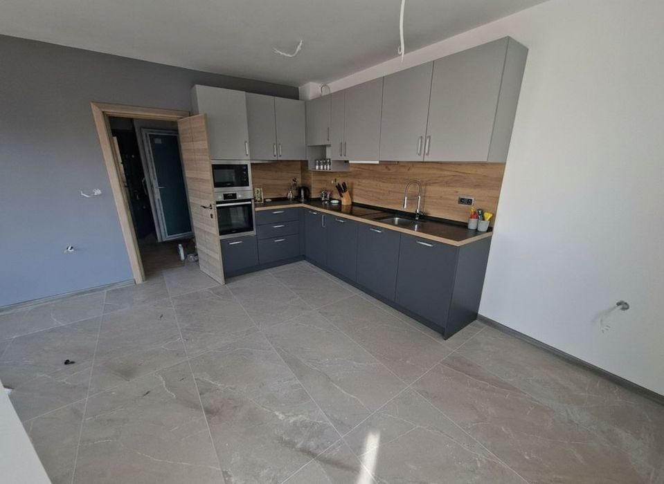 Продава се Тристаен апартамент в Несебър - 81 кв.м за 854 €/кв.м - Снимка #2