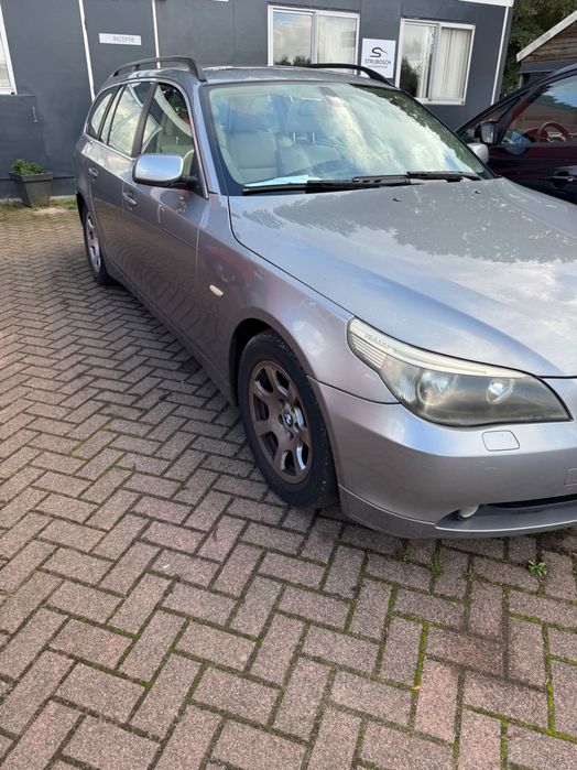 BMW 523i 2.5 бензин 177к.с.