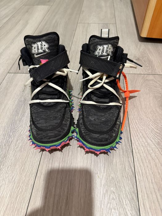 Adidasi off-White de fete marimea 38,5