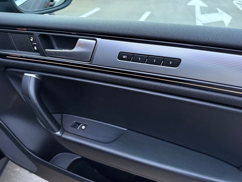 Volkswagen Touareg R-line.