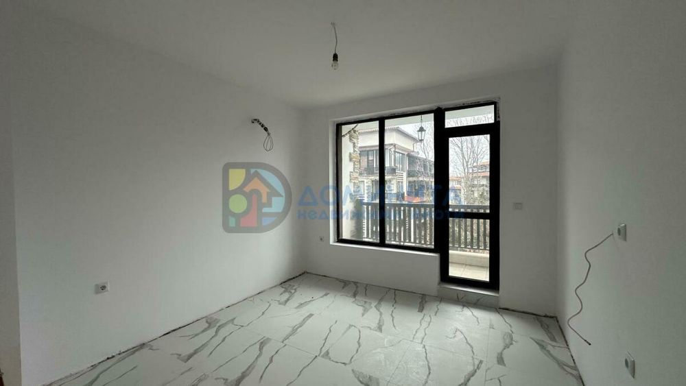 Студио, до ключ, гр. Приморско, с басейн