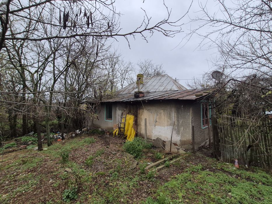 Casa bătrânească de Vânzare!
