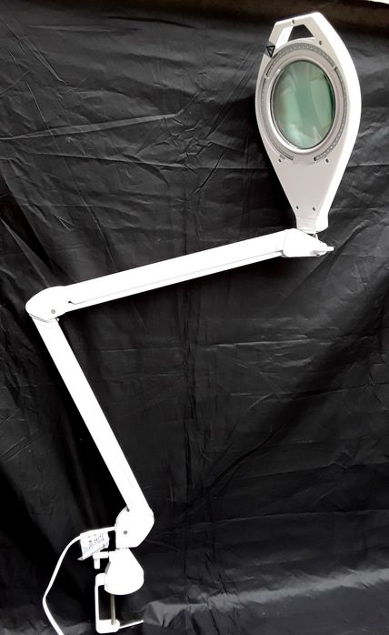 LAMPĂ profesionala de lucru cu lupta si lumina cu LEDURI NOUĂ  195 Lei