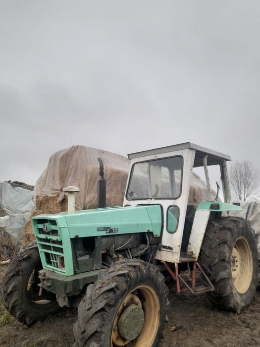 Vând tractor bun