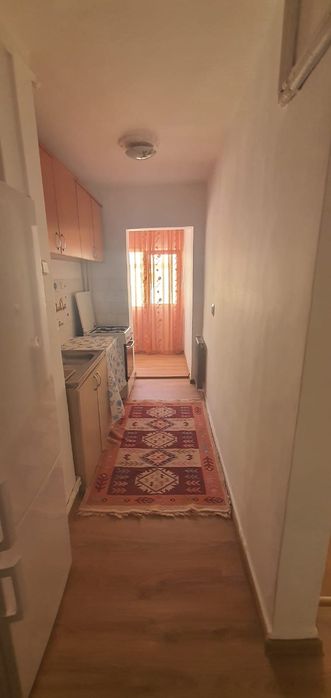 Închiriez Garsoniera cf 1 mobilata