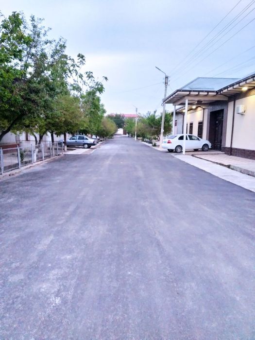 Срочно ховли сотилади