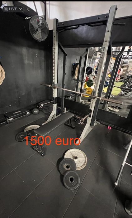 Diferite Aparate fitness, triceps, multifunctional si presa uneri