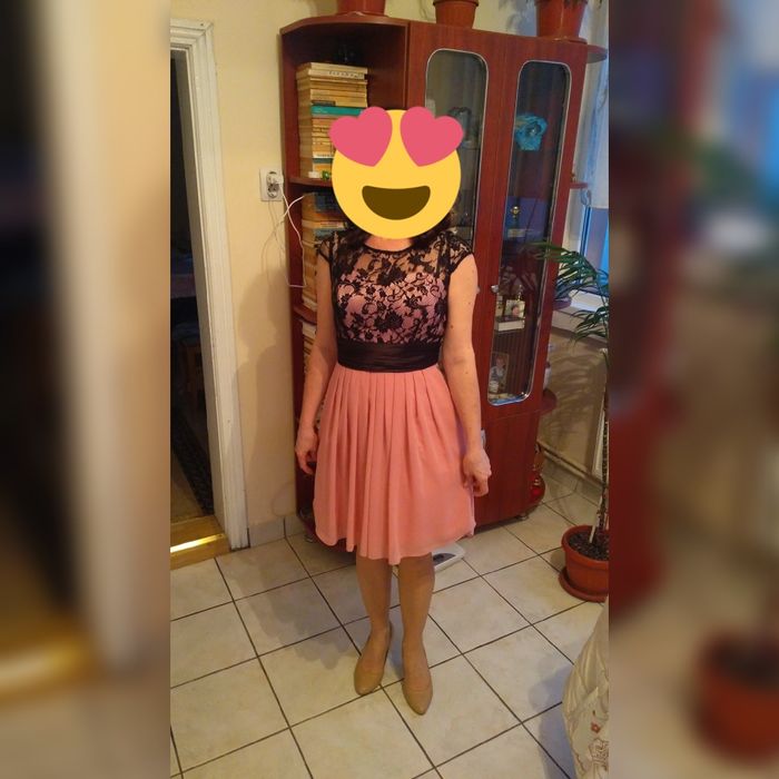 Rochie dantelă culoare roz prafuit