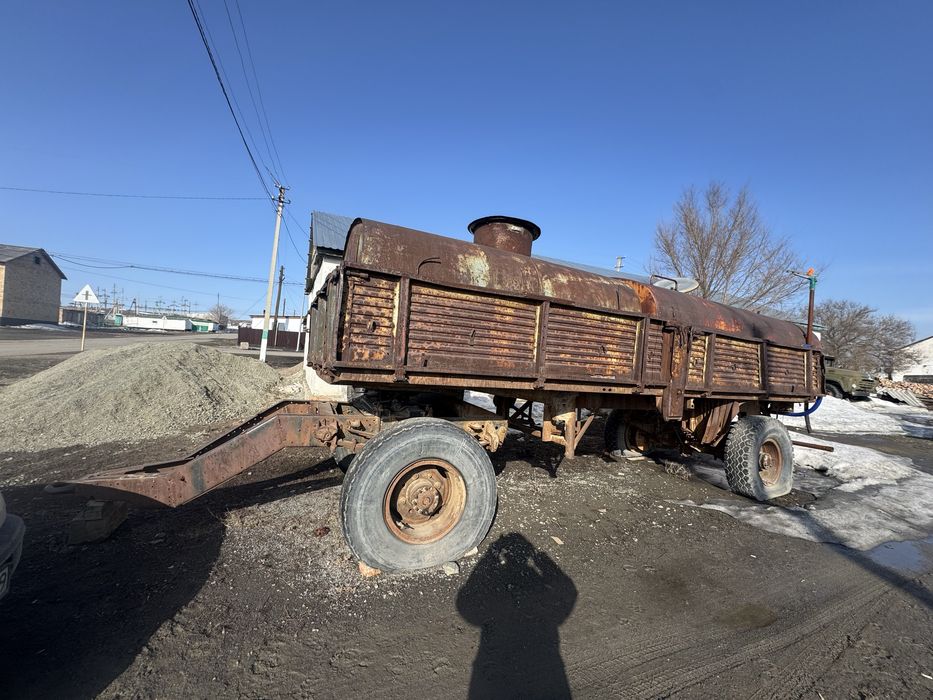 Продам прицеп с бочками