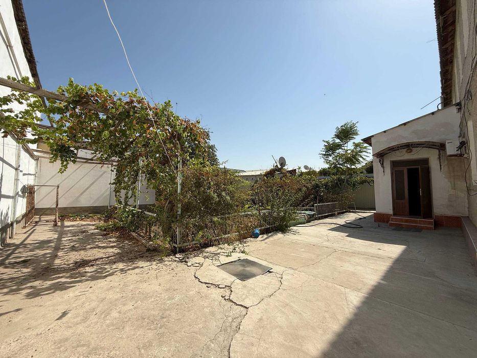 TAYYOR 8 SOTIQLI Hovli sotiladi