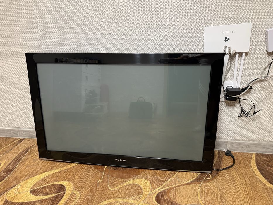 Телевизор samsung