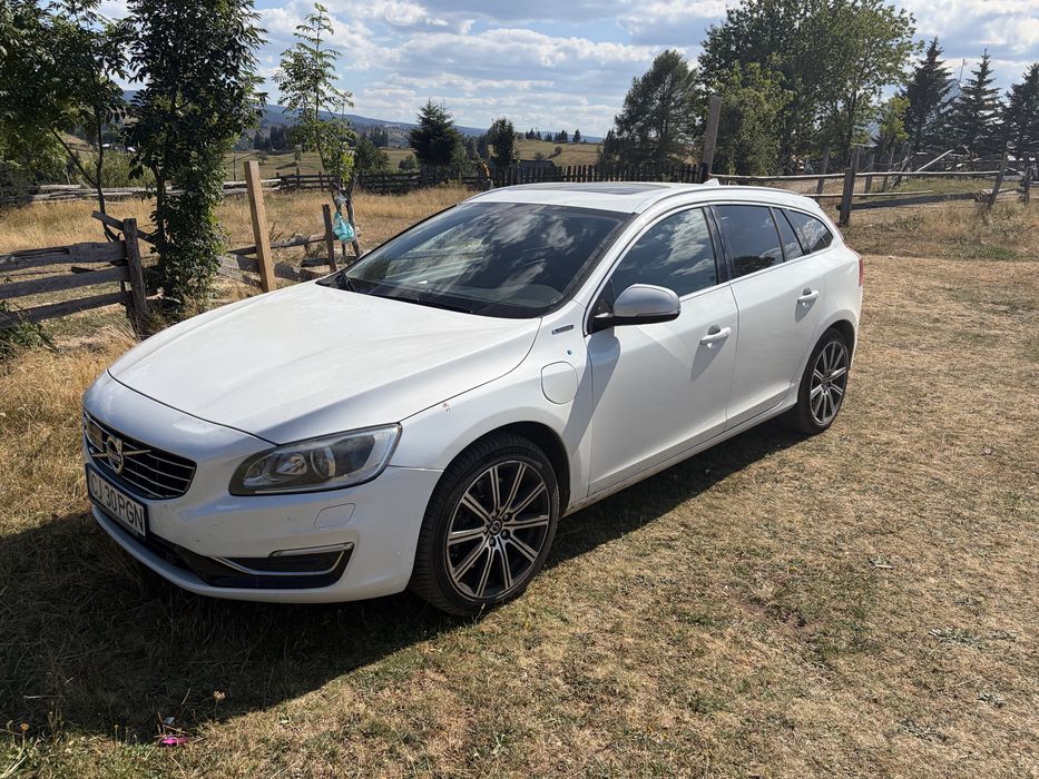 Volvo V60 Plug-in Hybrid Polestar – 2014 AWD – Alb perlat