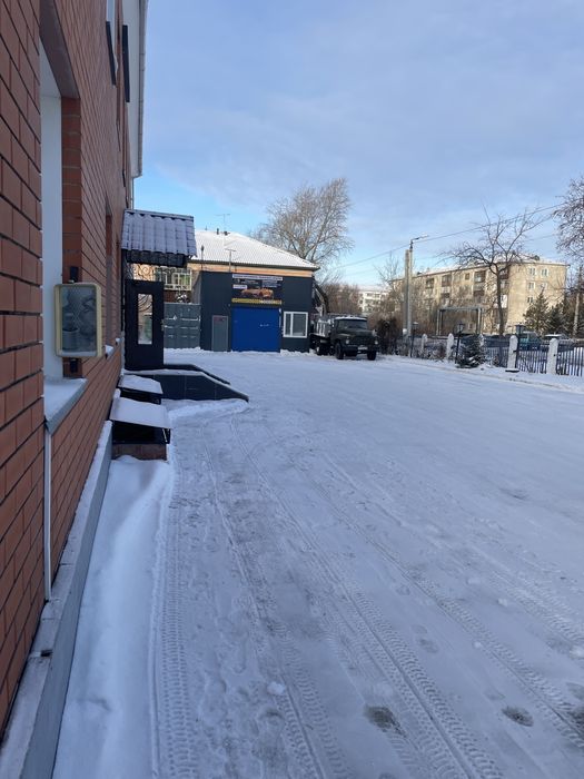 Сто бокс склад в аренду подъемник