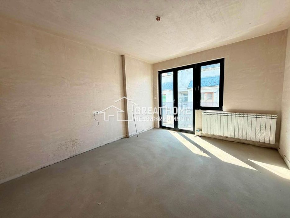 Продава се Двустаен апартамент в Търговище, Център - 68 кв.м за 1398 €/кв.м - Снимка #2
