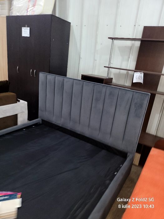 Pat tapițat nou 160x200 cu lada