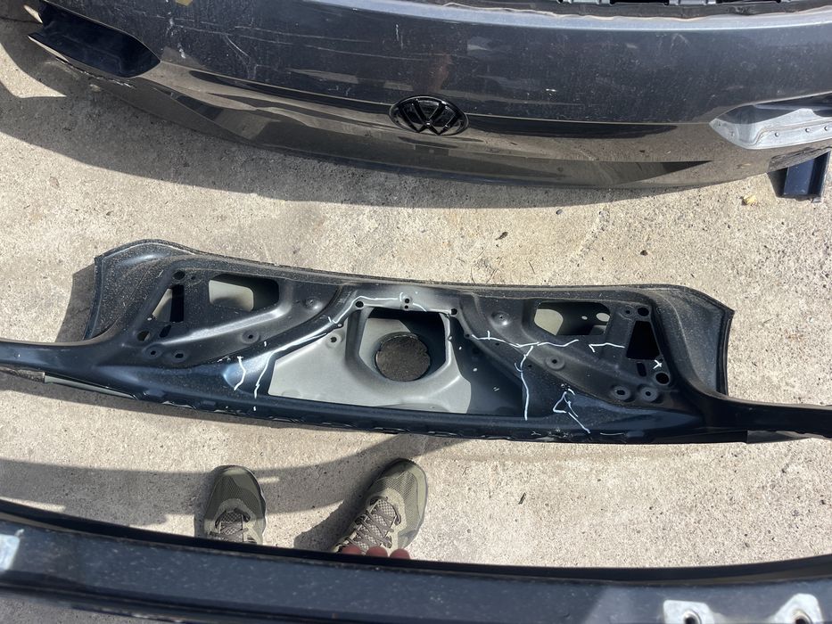 Капак,багажник BMW 1 серия 2018г