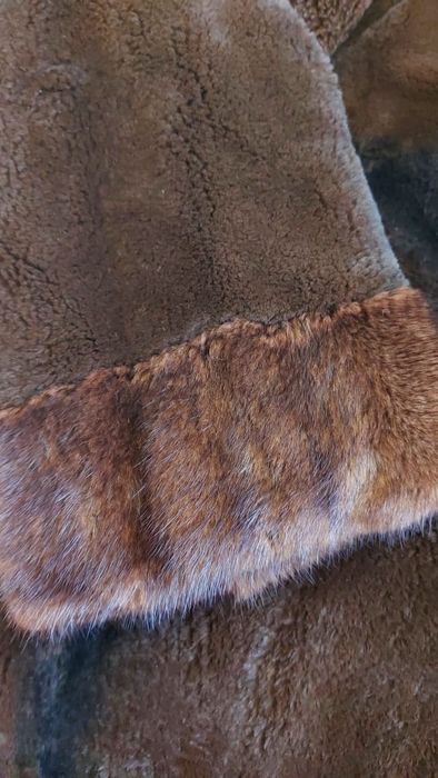 Продам шубу из  меха бобра