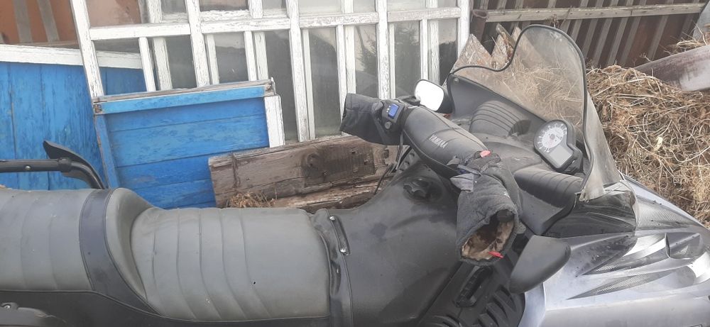 Продам снегоход ямаха