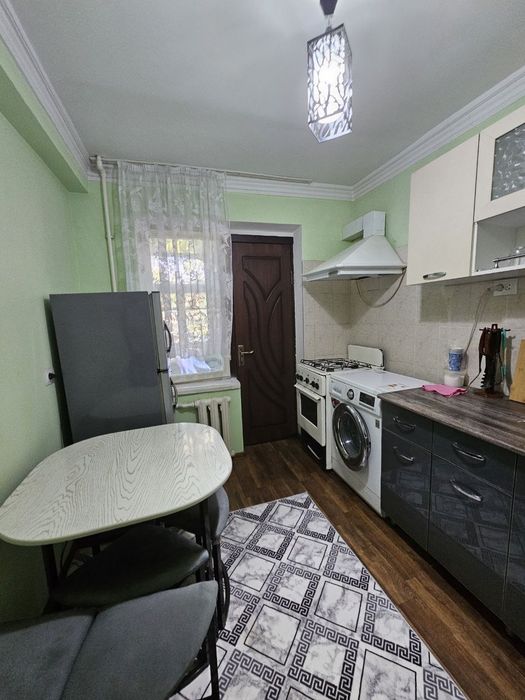 Аренда 1/4/4, массив Ялангач, ор-р 190 школа! Коммунальные в нутри !