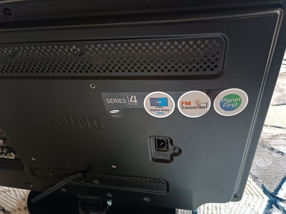 Продаётся телевизор Samsung