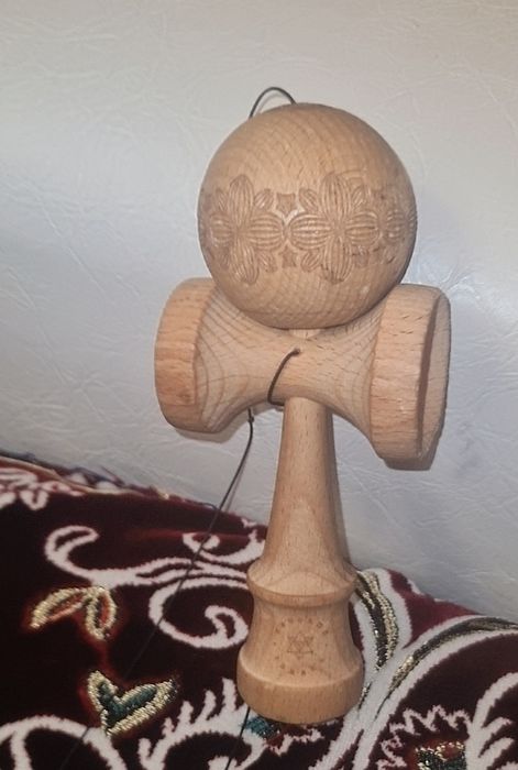 Kendama Israel nu accept curier dacă vr veniți după ea ( citiți descr)