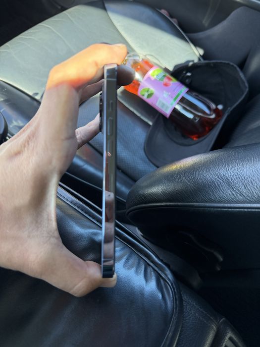 Продам айфон 13pro
