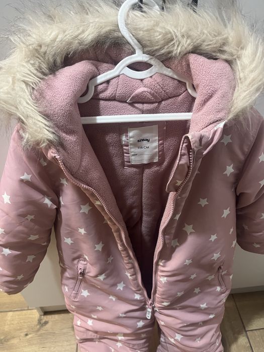 Продаю детский комбинезон на девочку