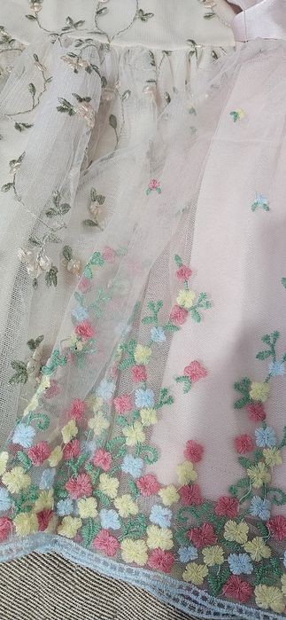 Платья на праздник 4-6 лет