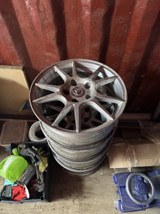 Титанка R16, Toyota Corolla